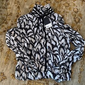 Black and White Patterned Women's Top